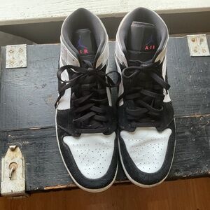 Air Jordan Sneakers (Men’s)
